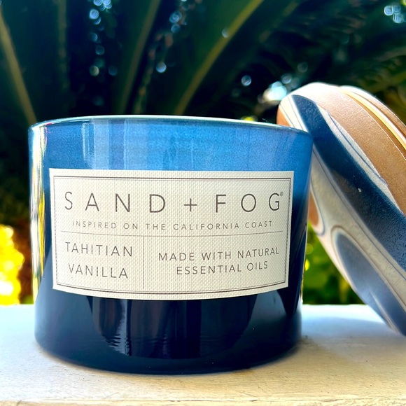 Tahitian Vanilla Scented Candle - Picture 1 of 6